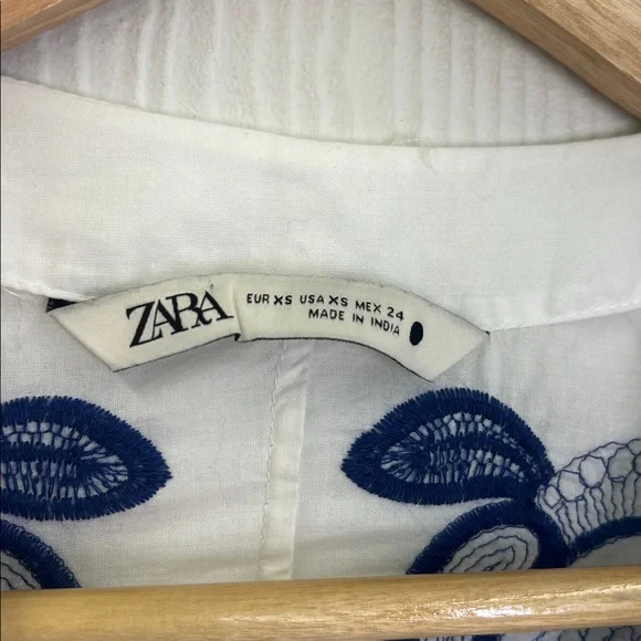 Zara - Blue Embroidered Floral White Button Down Batwing Blouse Size XS - Picture 8 of 12